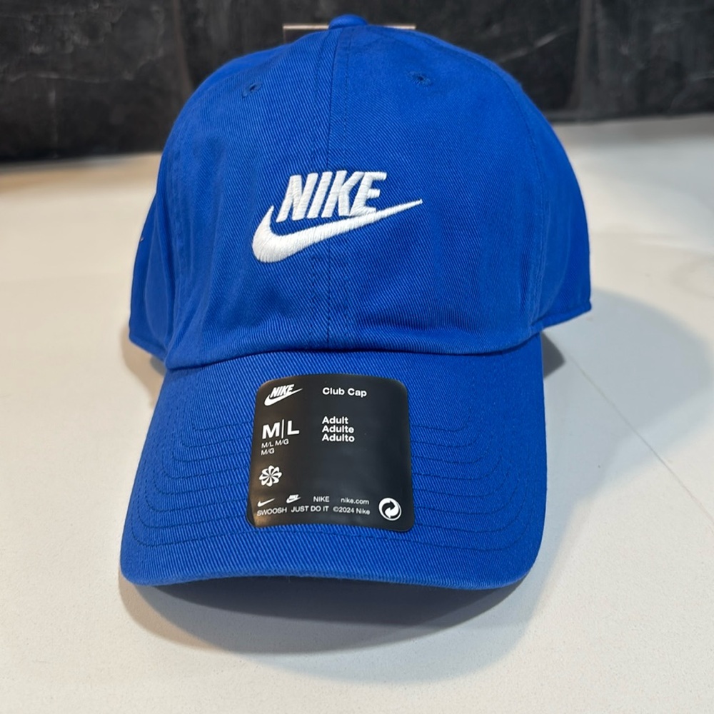 Nike Adult‎ Unisex Blue Club Cap Adjustable Hat Medium/Large NWT